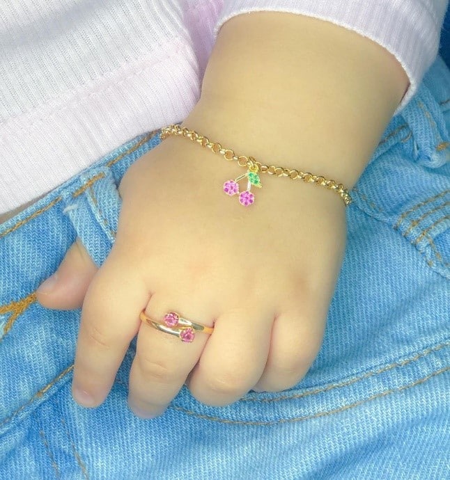 conjunto de anel e pulseira infantil